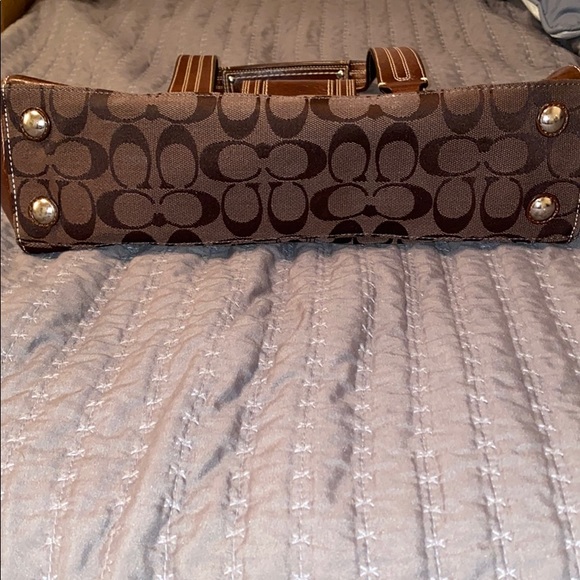 Coach purse - Picture 3 of 10